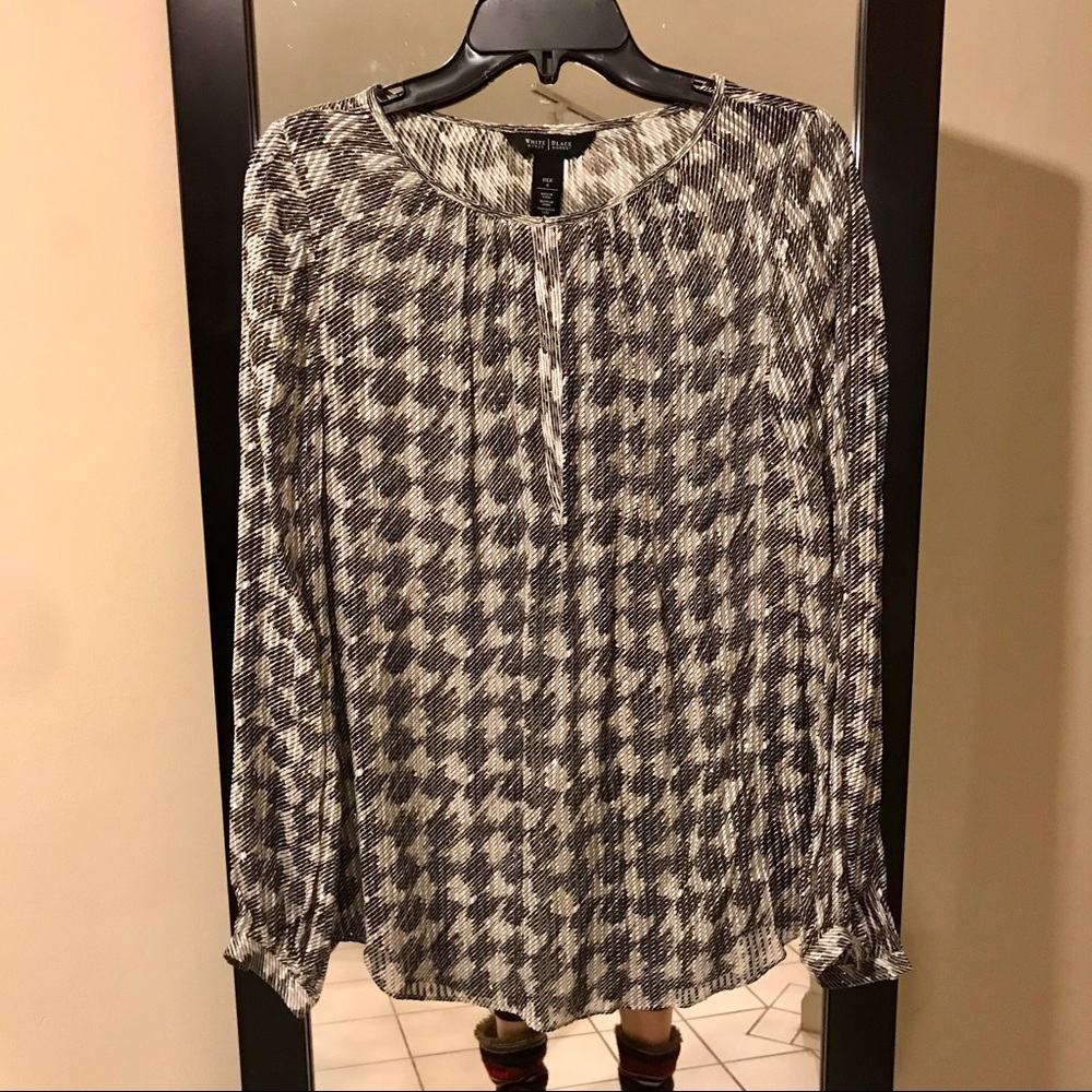 WHBM houndstooth metallic Silk top!